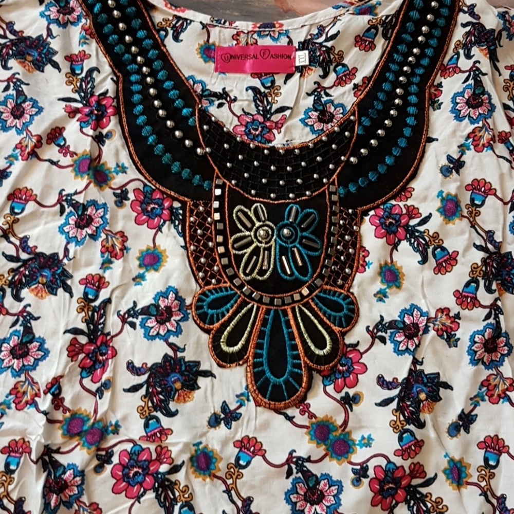 Tunic Top - Picture 2 of 3